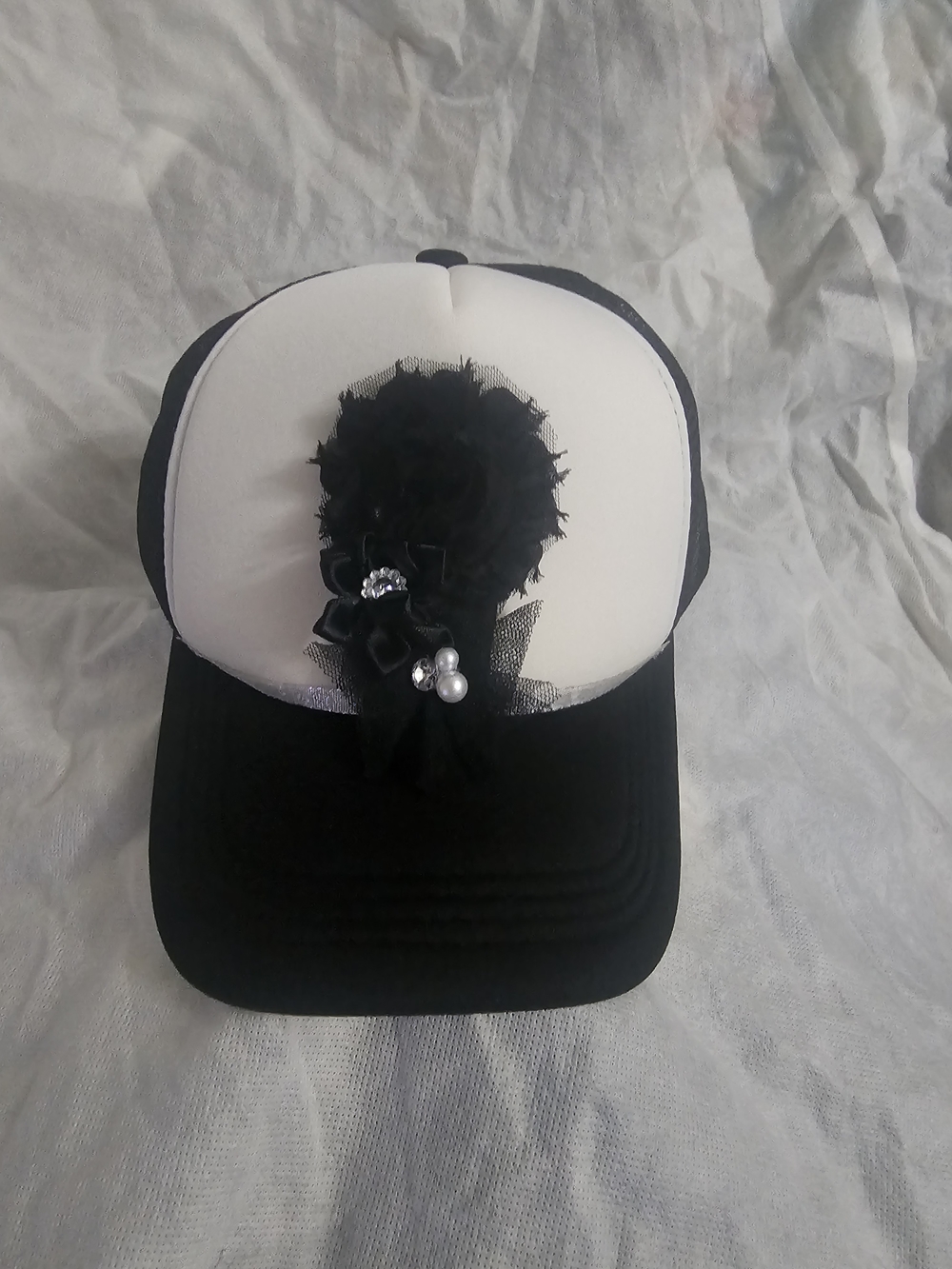 Women’s Black and White Decorative Baseball Cap with Floral Accent